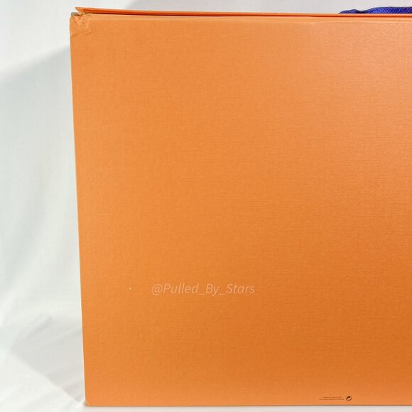 LOUIS VUITTON Large Orange Foldover Magnetic Gift Box w/ Handle (17" x 23" x 9") - Picture 3 of 16